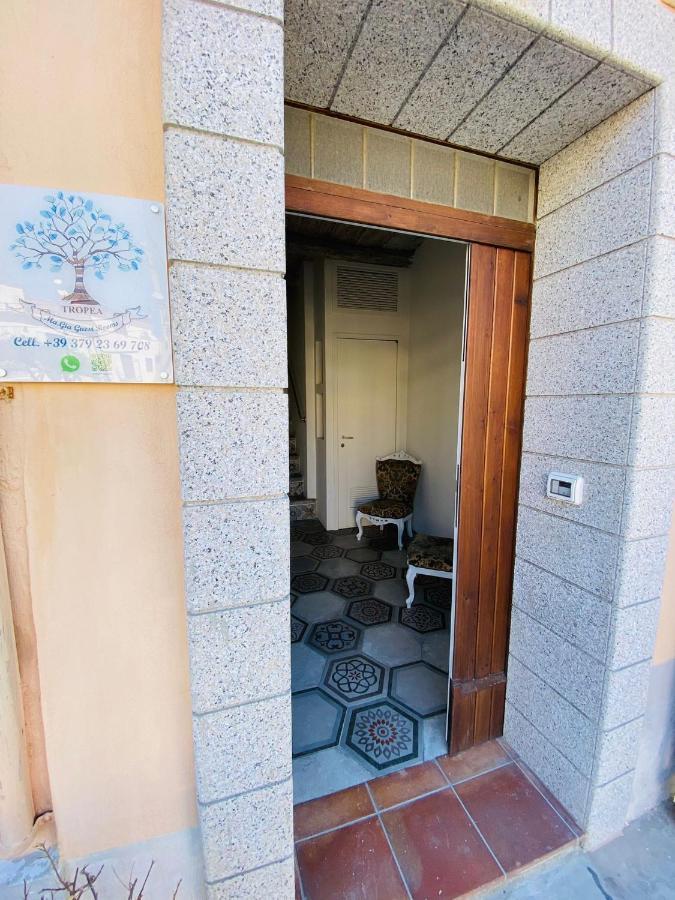 Отель Fior Dei Carmeliti Centre Тропея Экстерьер фото